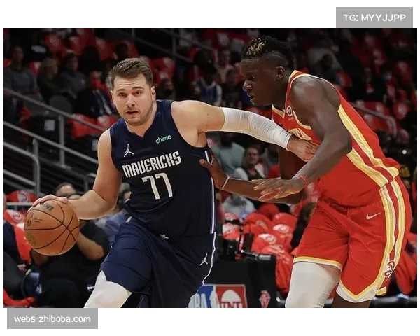 中场报道:半场比分焦灼,两队均将对手命中率压制在40%以下 中场报道:半场比分焦灼,两队均将对手命中率压制在40%以下